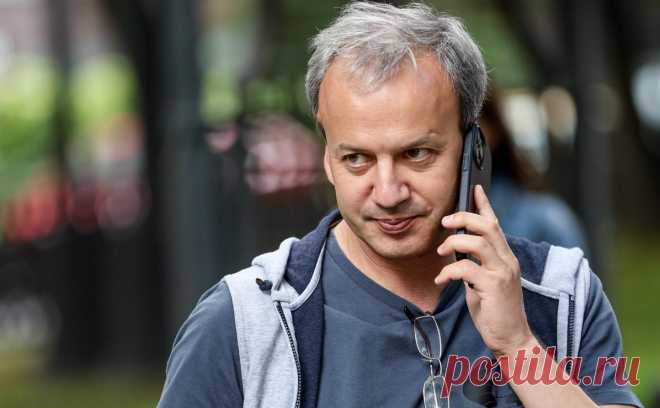 FIDE отреагировала на решение комиссии по этике о выговоре Дворковичу. В FIDE признают решение первой инстанции комиссии по этике по этому делу и приветствуют, что комиссия не согласилась с большинством обвинений, выдвинутых против Дворковича