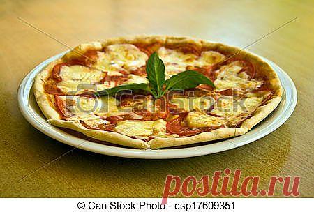 Стоковые изображения pizza, Margarita, baking csp17609351 - Поиск стоковых фото, картинок, фотографий и фотоклипарта