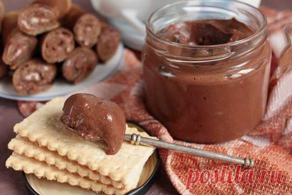 Рецепт настоящей нутеллы!

Потребуется:
 Молоко 1.5 стакана 
 Сахар 0.5 стакана 
 Какао 2 ст. л 
 Мука 1 ст. л с небольшой горкой (кол-во муки определяет степень густоты нутеллы) 
 50 грамм масла