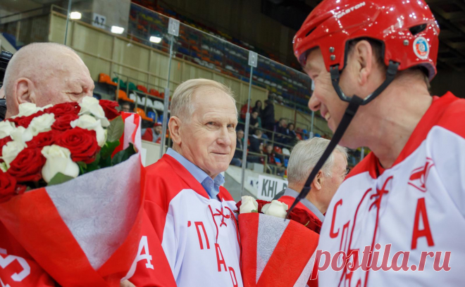 Умер трехкратный чемпион СССР по хоккею в составе «Спартака» Макаров. Бывшему защитнику московского клуба было 82 года. За «Спартак» он выступал с 1960 по 1972 год, трижды выиграв чемпионат страны