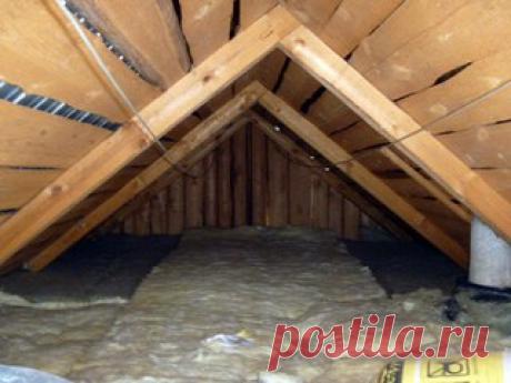 Как утеплить баню — подробное руководство 

При строительстве традиционной русской или финской бани надо позаботиться о качественном утеплении здания, дабы не допустить больших тепловых потерь через стены, потолки и полы в зимнее время. Иначе протопить парную как следует будет сложно, а расход топлива получится неоправданно высоким.
Показать полностью…