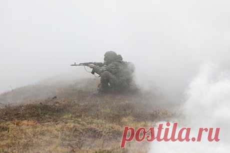 Военкор описал ситуацию с потерями ВС России в Павловке как аномалию. Ситуацию с потерями среди российских военных в Павловке в ходе спецоперации на Украине можно считать редкой аномалией. Об этом в своем Telegram-канале написал военкор Александр Сладков. Он подчеркнул, что подобные ситуации еще в марте происходили по всему фронту, а Павловка — явно отдельный случай.