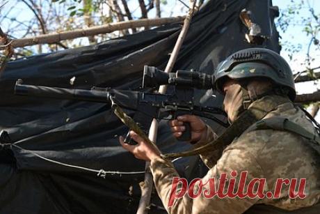 Российские войска нанесли поражение трем штурмовым группам ВСУ. В результате нанесения огневого поражения по выдвигавшимся штурмовым группам 71-й егерской, 80-й десантно-штурмовой и 25-й воздушно-десантной бригад ВСУ в ЛНР и ДНР сорваны попытки переправы противника через реку Жеребец. Об этом журналистам сообщили в Министерстве обороны.