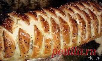 ОБАЛДЕННЫЙ МЯСНОЙ РУЛЕТ С ЯЙЦОМ 
#горячее@just__cook,#закуски@just__cook

Моя новая любовь 

Ингредиенты:

● фарш мясной 0,5-0,6 кг (зелень, специи по вкусу)
● Готовое слоенное тесто 0,5 кг
● Яйца варенные 3-4 шт.
● Яйца сырые 2 шт. (одно в фарш, одно для смазывания)

Приготовление: 

Половину фарша выкладываем на размороженное тесто. Сверху кладем яички, порезанные пополам. Далее, яйца покрываем оставшеюся частью фарша. Разрезаем тесто на полоски так, как показано у меня ...