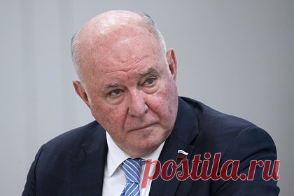 В России высказались о «сюрпризе» Запада к годовщине СВО. Чем больше Запад занимается устрашением России, тем больше решимости у россиян двигаться вперед по пути специальной военной операции (СВО), считает председатель Комитета Совета Федерации по международным делам Григорий Карасин. Так в беседе с «Лентой.ру» он высказался о намерении ЕС принять новый пакет санкций.