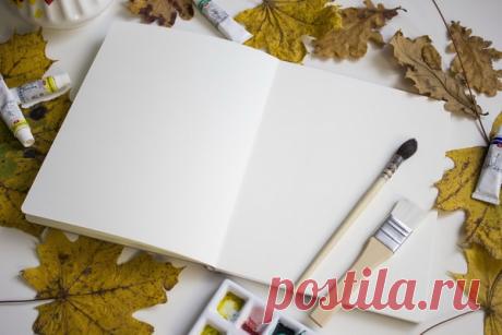 Можете смело рисовать акварелью в один или два слоя: при намокании листы не промокают и не «скатываются».