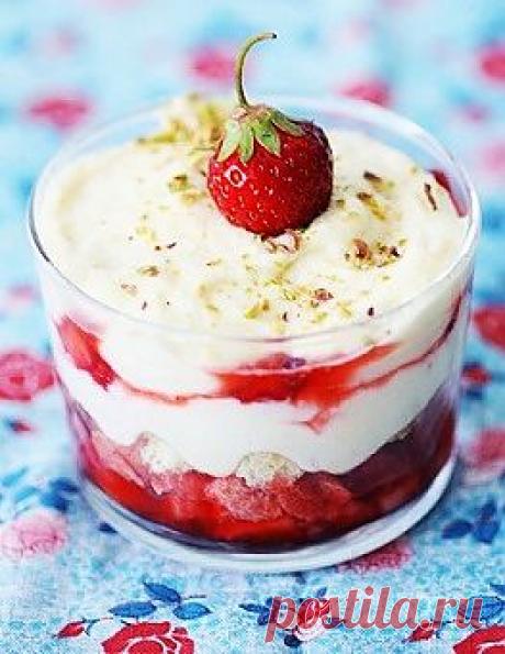 Очень вкусный десерт - Клубничный тирамису.