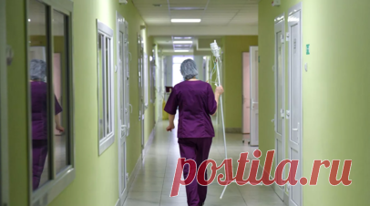 Губернатор: кировских школьников начали выписывать из больницы после отравления. Госпитализированных с пищевым отравлением учеников одной из школ Кировской области начали выписывать из больницы, сообщил губернатор региона Александр Соколов. Читать далее