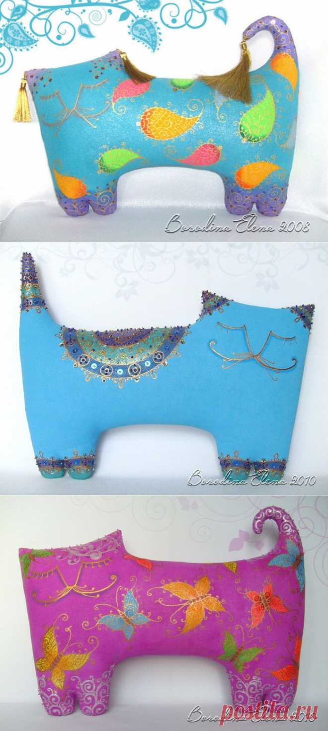 Подушки-коты Елены Бородиной