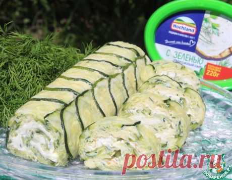 Рулет из цуккини с творожным сыром и зеленью – кулинарный рецепт