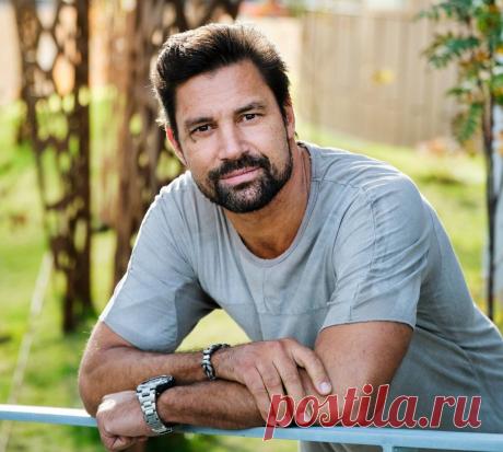 Ману Беннетт, 10 октября, 1969