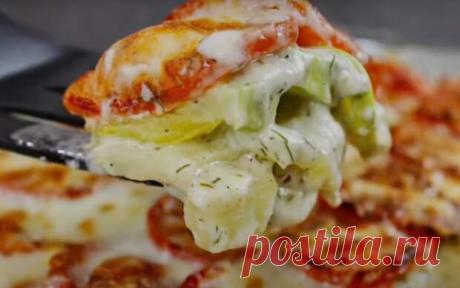 Когда я впервые попробовала такие кабачки, то осталась от них в неописуемом восторге. Несмотря на то, что данный овощ не является моим кумиром и готовлю из него блюда я не часто. Но все изменилось, когда я приготовила его под соусом «Бешамель». Я никогда не думала, что такое