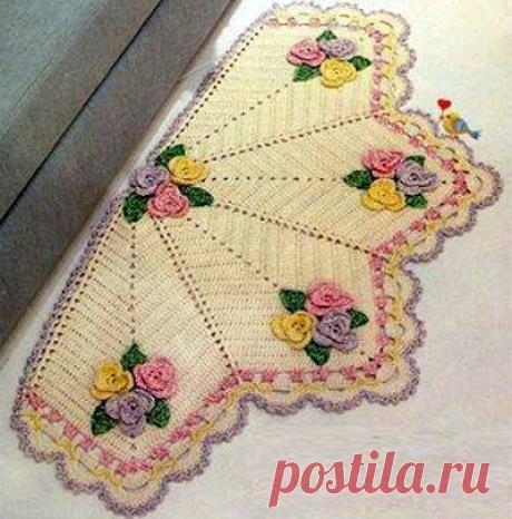 Полукруглый коврик крючком