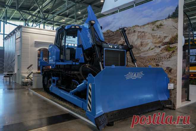 2021 июнь. Завод ООО «ЧТЗ-УРАЛТРАК» представил новый трактор Б11Э с электромеханической трансмиссией и дистанционным управлением
