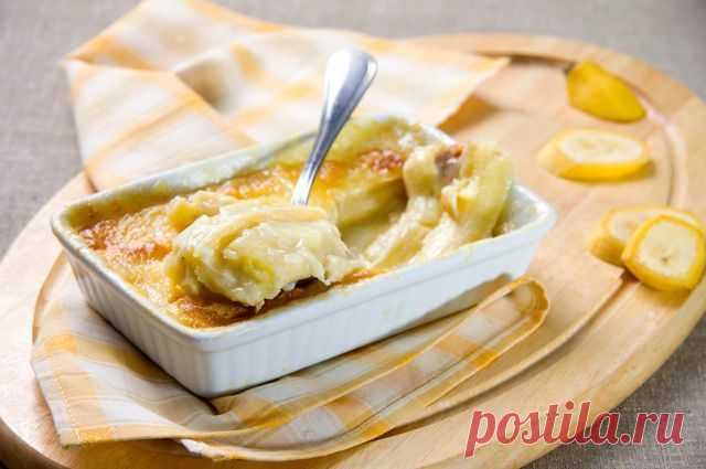 ПП-вкуснятина - Бананово-кокосовая запеканка! На 100 грамм — 138.13 ккал! Б/Ж/У — 11.46/3.62/15.87 Ингредиенты:  банан — 3 творог обезжиренный — 800 г манная крупа — 5 ст. л. яйца — 4 кокосовая