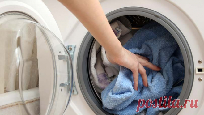 Если вы в процессе стирки добавите этот ингредиент, то от пятен не останется и следа! Очень часто случается так, что даже дорогие пятновыводители не справляются с пятнами на ваших любимых вещах. Но выход все-таки есть! Весь секрет в добавлении натуральных ингредиентов в процессе...