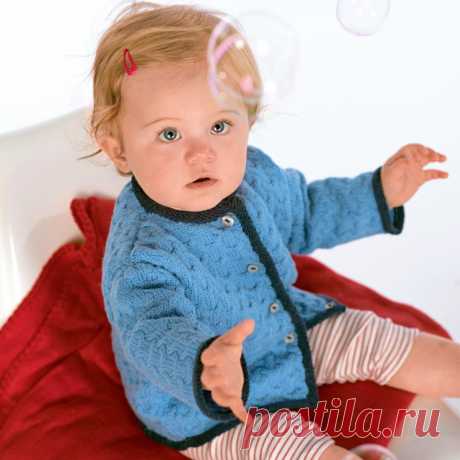 Детский жакет с контрастной планкой