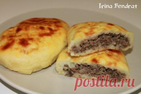 Картофельные зразы с печёночной начинкой  Прежде всего, хочу поделиться некоторыми секретиками, очень важными для того, чтобы "тесто" для зраз получилось эластичным и они не потеряли форму во время приготовления. И дело здесь вовсе не в коли…