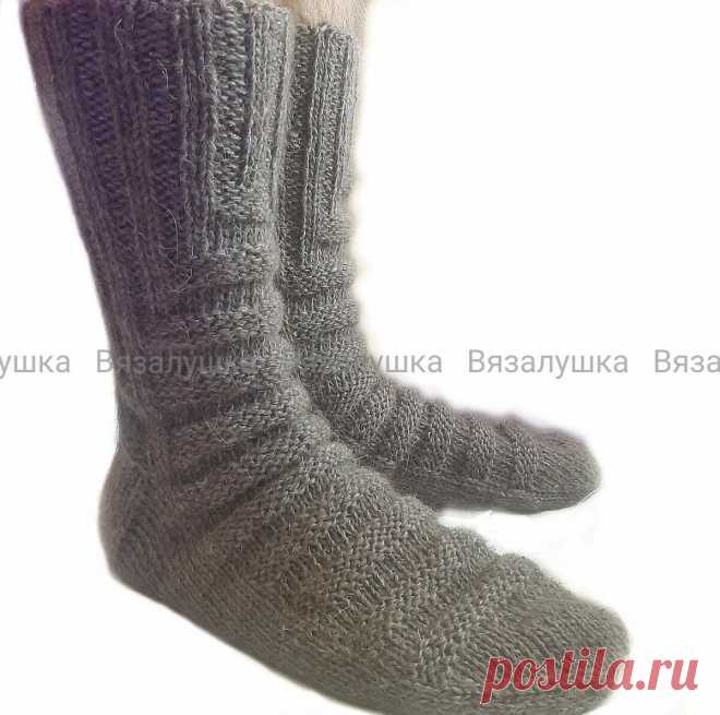Простые и высокие, очень брутальные носки для настоящих мужчин - 