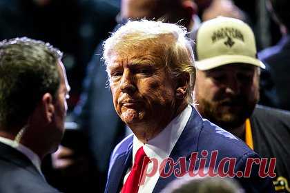 Трамп обвинил американского миллиардера в финансировании окружной прокуратуры. Бывший президент США Дональд Трамп заявил, что главу окружной прокуратуры Манхэттена финансирует известный американский миллиардер Джордж Сорос. Об этом бывший американский лидер написал своей социальной сети Truth Social. По словам Трампа, он ожидает задержания во вторник, 21 марта.