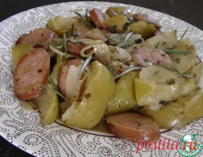Сардельки с яблоками и горчицей