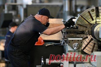 Потребность российской экономики в новых работниках оценили