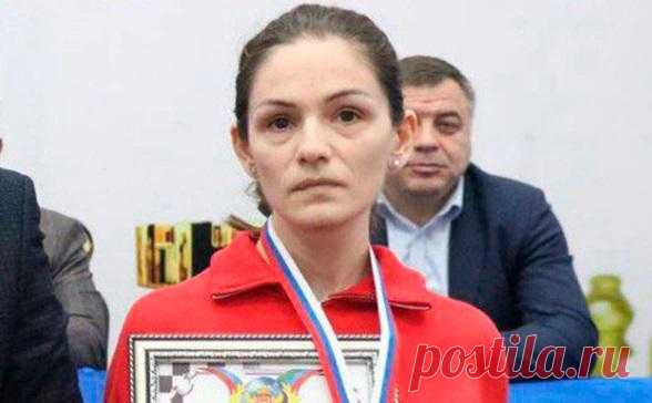 Пытавшуюся отравить соперницу шахматистку выгнали из федерации Дагестана. Амину Абакарову, которая пыталась отравить соперницу ртутью во время чемпионата Дагестана, исключили из региональной федерации шахмат