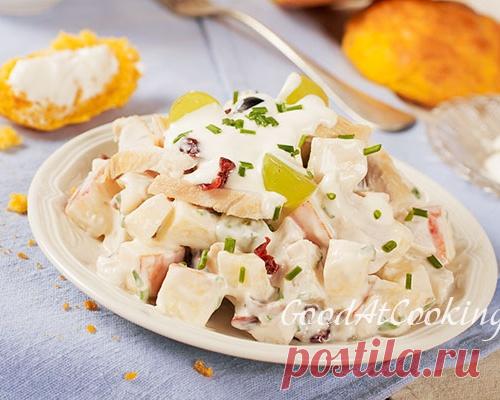 КУРИНЫЙ САЛАТ С ФРУКТАМИ