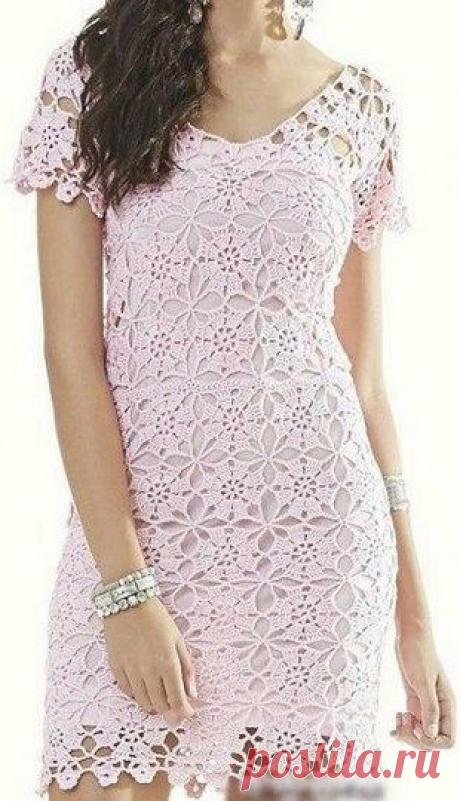 Платье из круглых мотивов