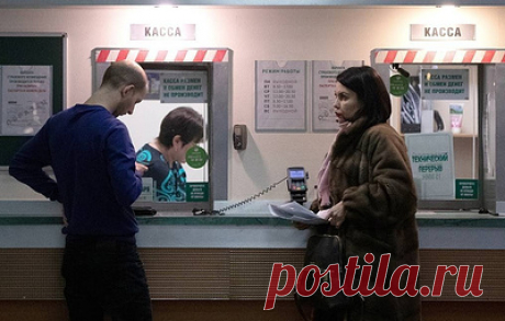 В новых регионах продлили переход на ОСАГО до конца 2024 года. Несмотря на продление переходного периода, &quot;обязанность заключения договора ОСАГО при выезде за пределы указанных территорий, уже установленная федеральными конституционными законами и законодательством РФ об ОСАГО, сохраняется&quot;