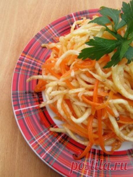 Морковь с сельдереем по-корейски : Салаты