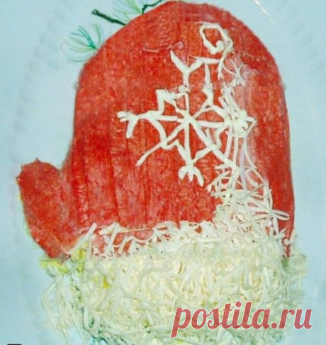 Новогодние салаты: шапка и варежка Деда Мороза / Простые рецепты