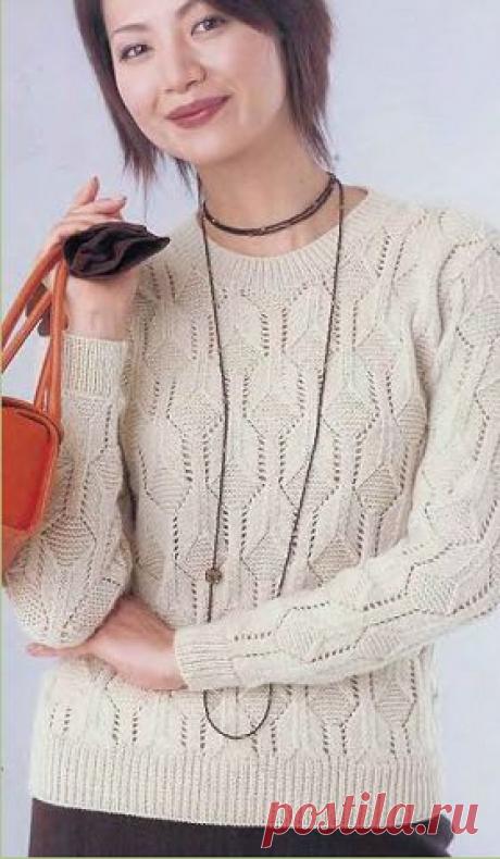 Пуловер с геометрическим узором спицами.