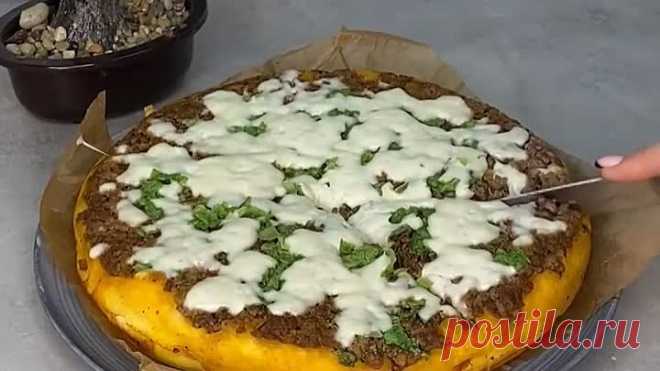 Аппетитный мясной пирог на сковороде