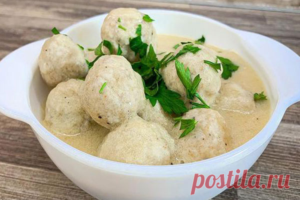 Тефтели из куриной грудки со сливочным соусом

Тефтели получаются нежными, с выраженным сливочным вкусом