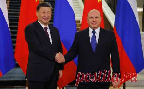 Мишустин впервые прибыл в Китай в качестве премьер-министра. Российский премьер-министр Михаил Мишустин прилетел в Шанхай, где встретится с китайским лидером Си Цзиньпином и примет участие в российско-китайском бизнес-форуме, сообщает пресс-служба правительства России в телеграм-канале.