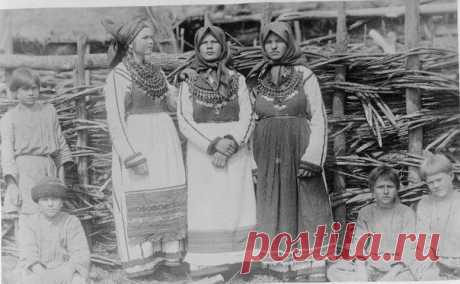 Праздничная и повседневная сельская одежда / История цивилизаций!