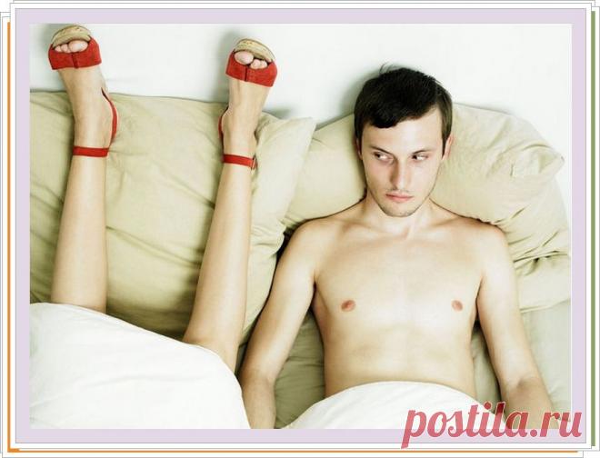 *** МУЖ ИЗМЕНЯЕТ, НО НЕ УХОДИТ Неразрешимый выбор между женой и любовницей *** В нашей семье сложилась неразрешимая ситуация. Уже давно муж изменяет, но не уходит. Вначале он ушел из семьи и несколько месяцев провел у любовницы. Несмотря на это, он появлялся дома, говорил, что ревнует, но честно признавался, что любит нас обеих. Я не собиралась возвращать его обратно. Так и сказала, что справлюсь сама, отпустила к ней. Но он вновь вернулся.