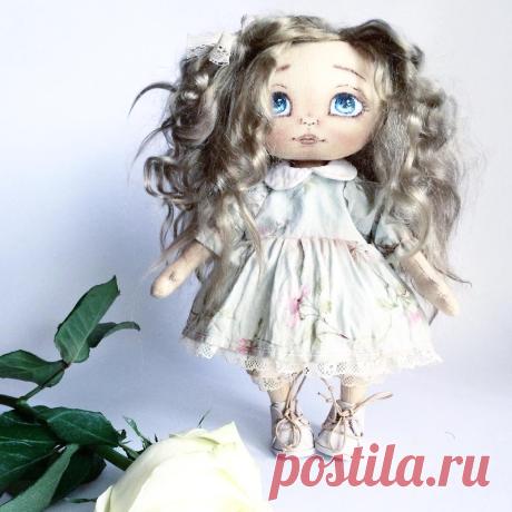 Публикация Бирюкова Екатерина в Instagram • Фев 1 2017 в 8:04 UTC 83 отметок «Нравится», 5 комментариев — Бирюкова Екатерина (@mylovely.dolls) в Instagram: «Девочка пока в наличии👸🏼 Что то малышка заждалась 😊 Кого то сразу забирают, а кто то долго ждёт…»