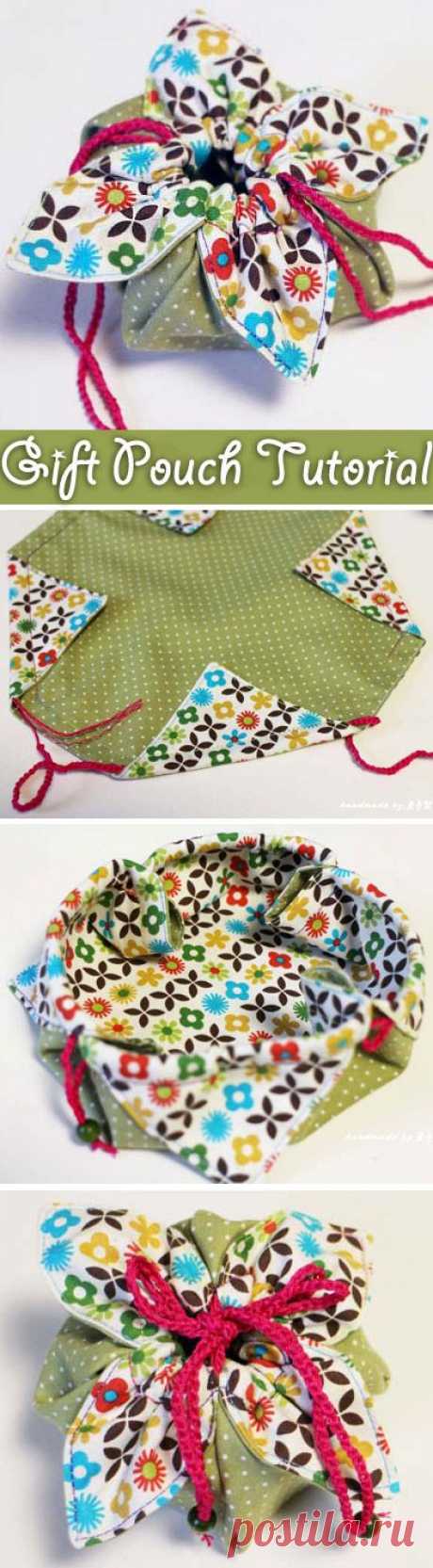 Сумочка для подарка ~
Here is a little fabric gift pouch – it is the perfect size to gift some jewellery or other small item. https://www.handmadiya.com/2015/09/fabric-gift-pouch-tutorial.html