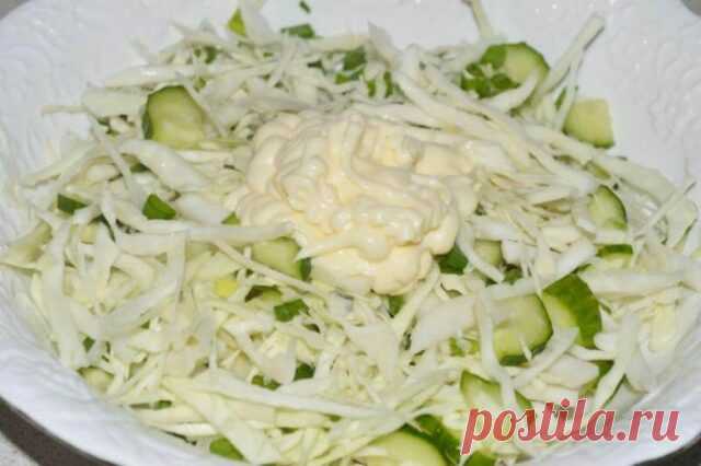 Салат из редьки с пекинской капустой и огурцами, рецепт с фото — Вкусо.ру