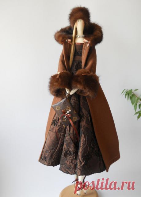 PDF sewing pattern for Coat for Tilda doll
A simple and beautiful coat for your Tilda doll and Odiva doll
You can view this pattern at this link:
https://www.etsy.com/listing/931018197/pdf-sewing-pattern-for-coat-for-tilda?ref=shop_home_active_8&crt=1