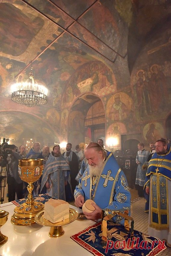 Патриаршее богослужение в московском Сретенском монастыре / Фотогалереи сайта Православие.Ru