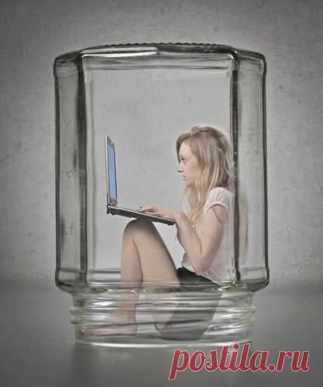 Лайфхаки от психолога: ВХОД в соцсети СВОБОДНЫЙ….а выход нет…
А выхода практически нет… А выхода практически нет… Селфи (от англ. «self» — сам, себя) — автопортрет, созданный на фотоаппарат, телефон или другое устройство. Постоянные съемки себя для размещения в соцсетях или на гаджетах, свойственны и взрослым и детям. Кто-то гонится за лайками, кто-то за комплиментами в комментариях, и это не только про блогеров. Это […]
Читай дальше на сайте. Жми подробнее ➡