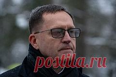 Российский посол заявил о готовности к диалогу с Латвией по острым вопросам. Посол России в Латвии Михаил Ванин заявил, что Россия не уклоняется от диалога с республикой и готова обсуждать самые острые вопросы. По словам посла, вопросов для обсуждения накопилось много, поэтому представителям государств «рано или поздно придется садиться за стол переговоров».