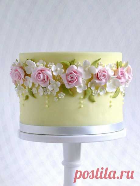 Rose Garland Cake | Flickr: Intercambio de fotos