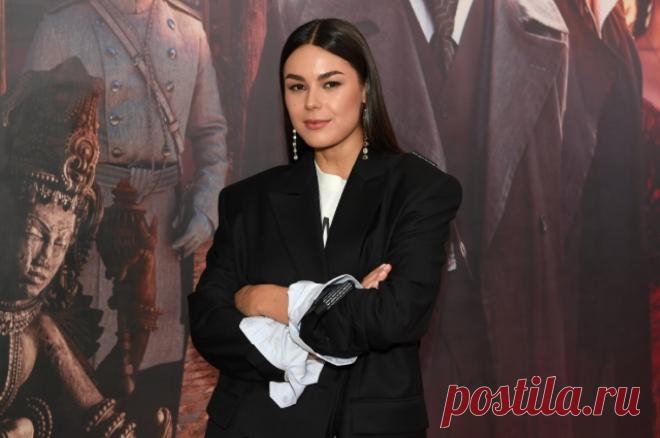 Анфиса Черных ответила на критику Никиты Кологривого. По мнению Черных, Кологривый понимает, что и зачем он делает.