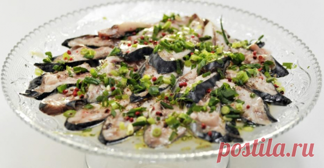 Простой и вкусный рецепт карпачча из скумбрии с фото Хотите приготовить карпаччо из скумбрии дома? Смотрите самый вкусный рецепт на телеканале Еда!