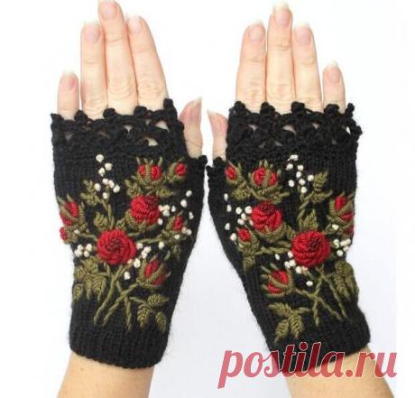 Сначала вяжем потом вышиваем - Домоводство - медиаплатформа МирТесен Ещё вчера встретила подругу, которая тоже занимается вышивкой. Я её рассказала, что ищу интересный рисунок для вязания вещи в стиле жаккард. А она же считает, что необязательно всё так усложнять, можно вышивать на вязаных изделиях. Я пришла домой, а эта мысль всё не выходит из головы. Решила...