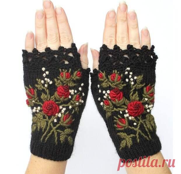 Сначала вяжем потом вышиваем - Домоводство - медиаплатформа МирТесен Ещё вчера встретила подругу, которая тоже занимается вышивкой. Я её рассказала, что ищу интересный рисунок для вязания вещи в стиле жаккард. А она же считает, что необязательно всё так усложнять, можно вышивать на вязаных изделиях. Я пришла домой, а эта мысль всё не выходит из головы. Решила...